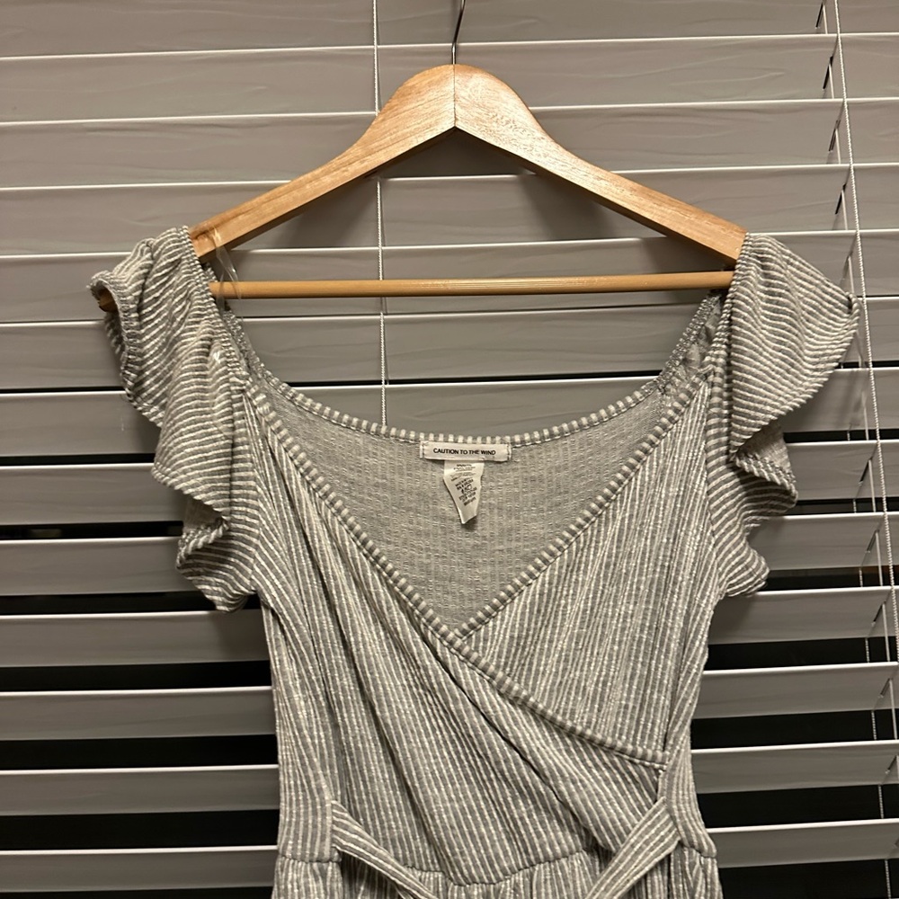 Dress - Picture 4 of 4